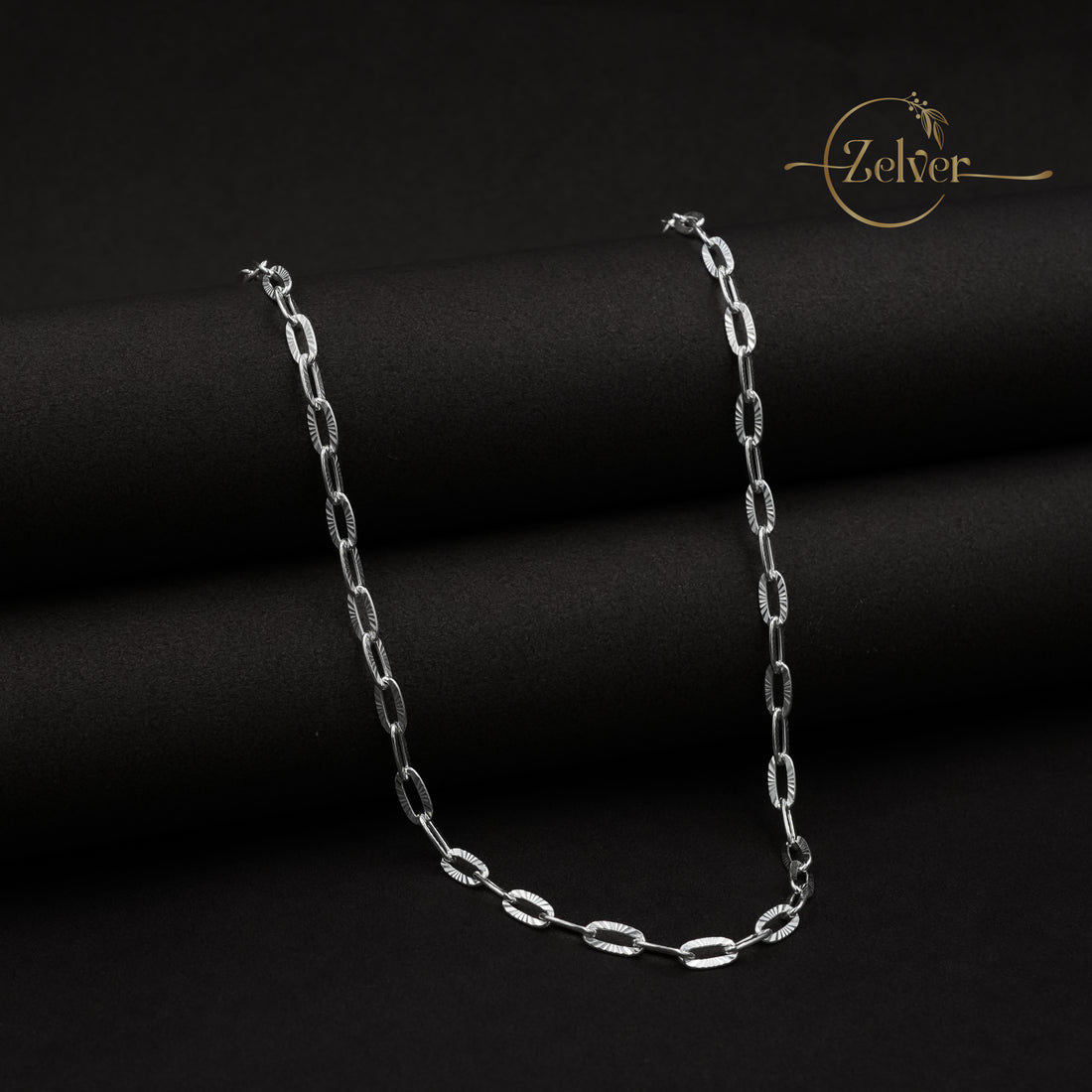 The Silver Sunburst: Textured Oval Link Chain | 925 Sterling Silver