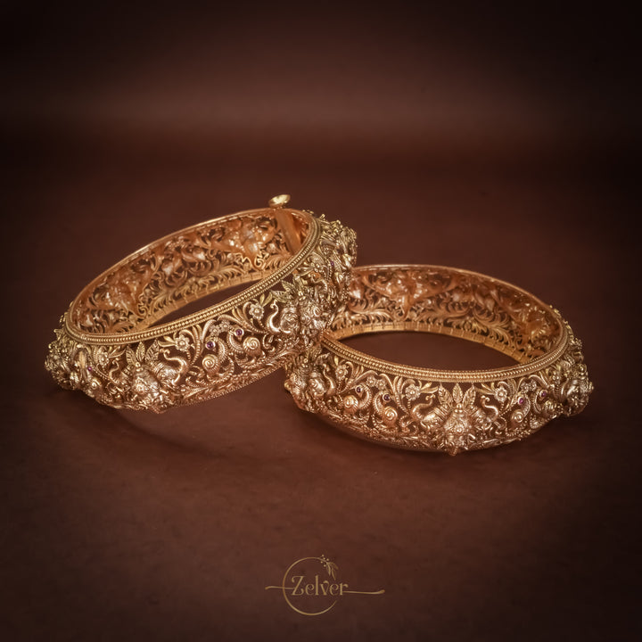 Plain Antique Gold-Plated Silver Nakshi Screw Kada - Pair