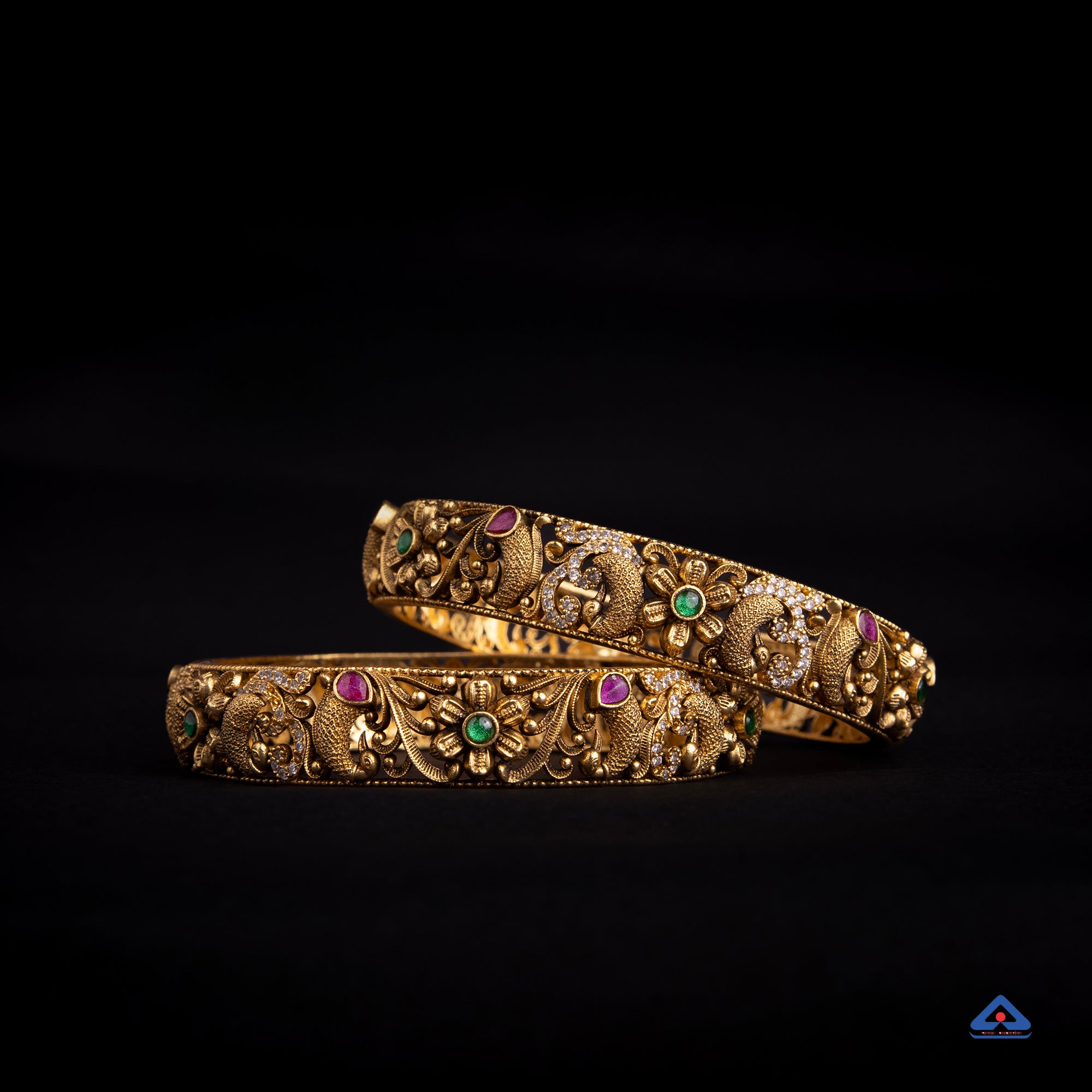 The Rudrani Swirl Kada (Divine Swirl)