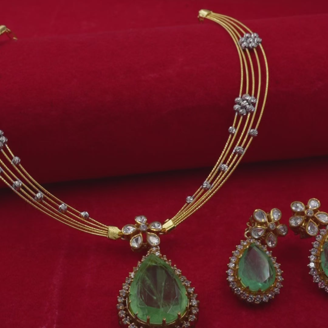 Emerald Green Stone Studded Hasli Necklace Set in 925 Sterling Silver