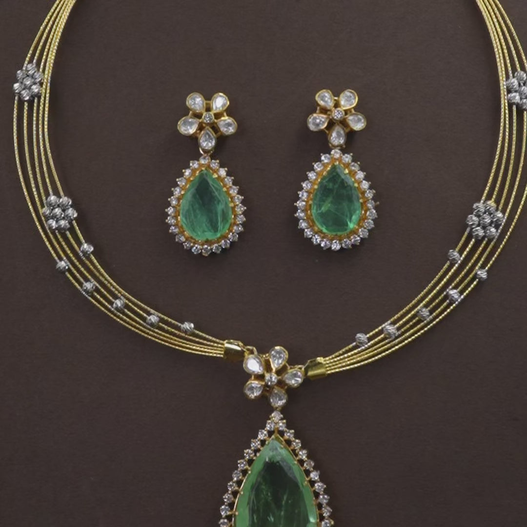 Emerald Green Stone Studded Hasli Necklace Set in 925 Sterling Silver